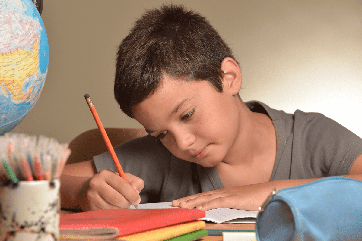 Mit tegyél, ha a gyereknek szódolgozatot kell írnia